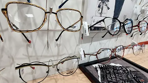 Optique Saint-Jean : lunette de vue femme à Saint-Jean-de-Braye près d'Orléans (45)